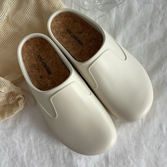 Aime Leon Dore garden mule in pristine white - Picture 3 of 6